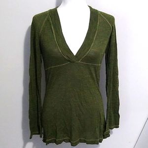 Athleta Linen Blend V Neck Flared Sleeve Top Small